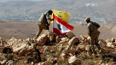 اعلام عبري يزعم: حزب الله يسعى للعمل ضد إسرائيل انطلاقا من سوريا