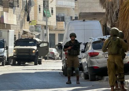 الاحتلال يعتقل مواطنا ونجله من برقين ويقتحم بلدات عدة في جنين