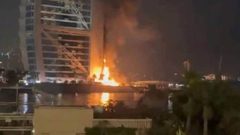 البحرين: حريق في المنامة نتيجة "ضربات إيرانية" وأضرار مادية بعد انفجارات"