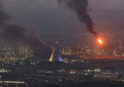 حزب الله يستهدف مصفاة حيفا بسرب من المسيّرات الإنقضاضية