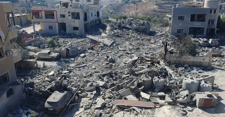 26 شهيدا في سلسلة غارات للاحتلال شرق لبنان