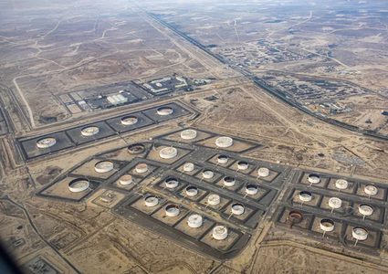 تقرير: خفض إنتاج النفط في الكويت و"القوة القاهرة" في قطر يضغطان على أسواق الطاقة