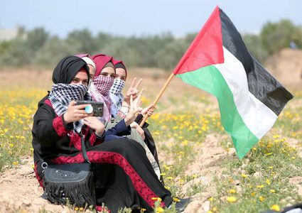 الإحصاء يستعرض أوضاع المرأة الفلسطينية لمناسبة الثامن من آذار