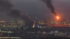 حزب الله يعلن استهداف مصفاة حيفا بسرب من المسيرات الإنقضاضية