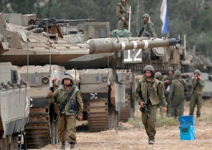 "معاريف":الجيش الإسرائيلي غير مهيأ لحرب على جبهتين
