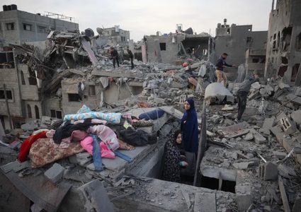 6 شهداء وعشرات الإصابات جراء غارات شنها الاحتلال على قطاع غزة