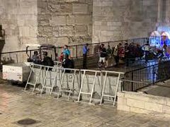 الاحتلال يغلق منطقة باب العامود في القدس