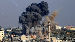 إيران: 206 أطفال ونساء بين ضحايا الغارات الأمريكية الإسرائيلية