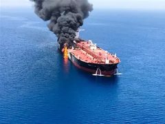 إيران تنفي عبور ناقلة نفط بمرافقة أميركية في مضيق هرمز