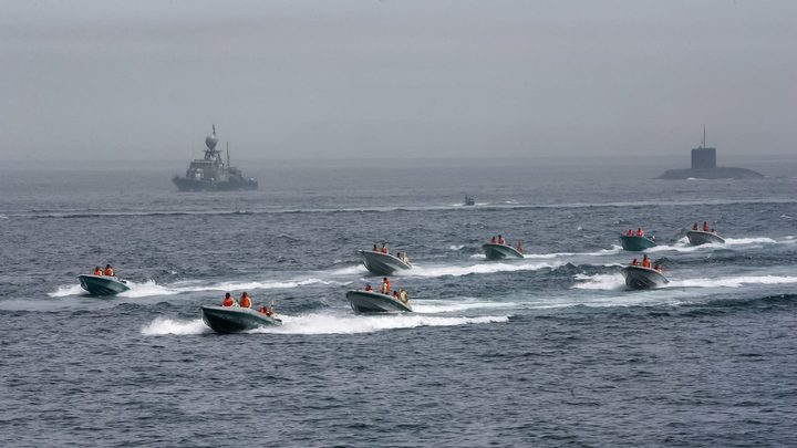 إيران تحذر: لا حق لسفن المعتدين بعبور مضيق هرمز وسط توتر أمريكي-إسرائيلي