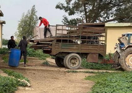 ثلاث عائلات ترحل قسرا من عاطوف جنوب شرق طوباس بسبب اعتداءات المستوطنين