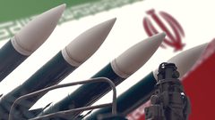 إيران تعلن تنفيذ الموجة 35 واستهداف مواقع في إسرائيل وقواعد أمريكية في المنطقة