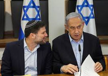 نتنياهو وسموتريتش يعلنان تجميد قانون إعفاء الحريديين من التجنيد