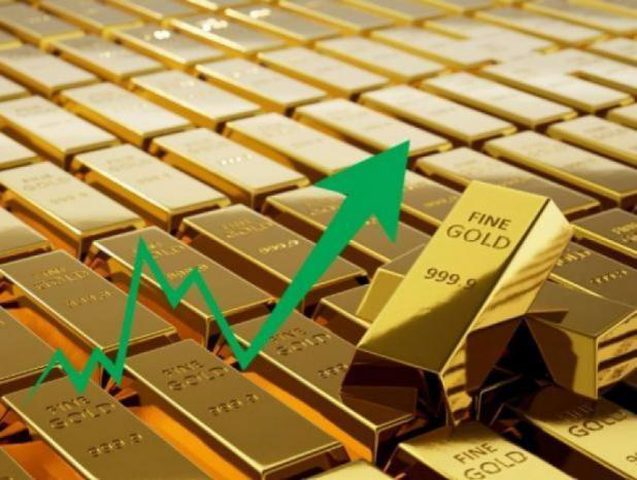 أسعار الذهب ترتفع مع تراجع أسعار النفط عالميا