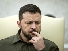 زيلينسكي: روسيا بدات بمساعدة إيران بالطائرات المسيرة وقد ترسل قوات