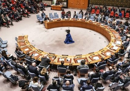 مجلس الأمن يعتمد قرارا يدين الهجمات الإيرانية على دول الخليج والأردن