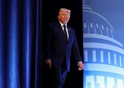 ترامب: لن نغادر إيران حتى يتم إنجاز المهمة