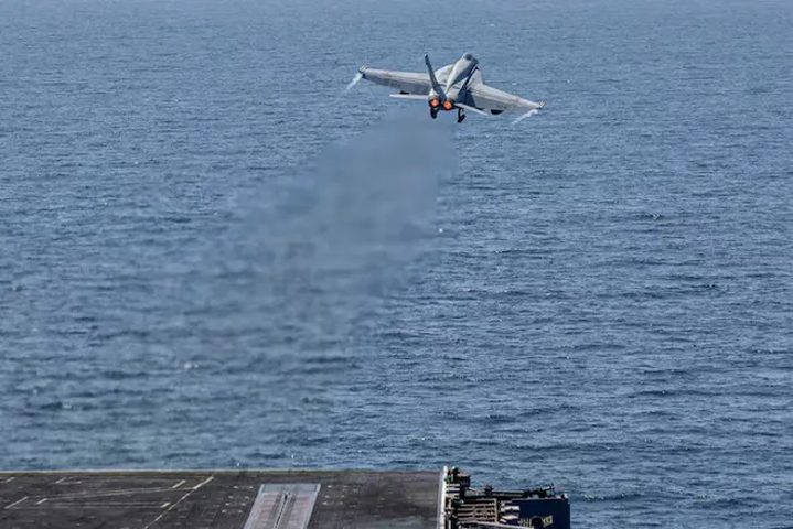 القيادة المركزية الأميركية: قصف 6 آلاف هدف وتدمير عشرات السفن الإيرانية