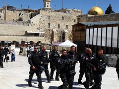 الاحتلال يقرر إبقاء المسجد الأقصى مغلقا ومنع أداء الصلاة فيه