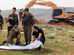 الاحتلال بصدر اوامر بالسيطرة على دونمات في الاغوار