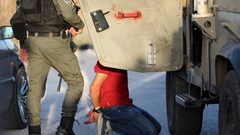 قوات الاحتلال تعتقل شابا من طوباس