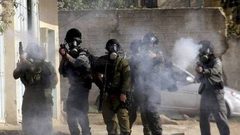 اصابات بالاختناق خلال اقتحام قوات الاحتلال قرية المغير