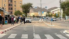 عدة رشقات صاروخية متتالية من إيران وإصابات في إيلات