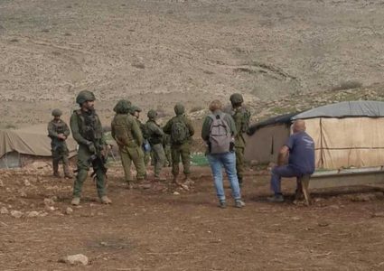 الاحتلال يعتقل ثلاثة مواطنين من خربة سمرة بالأغوار الشمالية