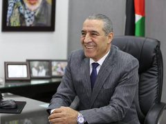 الشيخ يرحب بتفعيل معاهدة الدفاع العربي المشترك