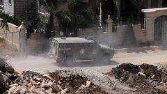 الاحتلال يقتحم قرية كفر مالك