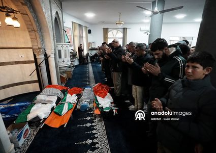 #صور طوباس - وداع وتشييع جثامين شهداء عائلة بني عودة، الذين اغتالتهم قوات خاصة إسرائيلية فجر اليوم في بلدة طمون جنوب طوباس
تصوير: عصام الريماوي