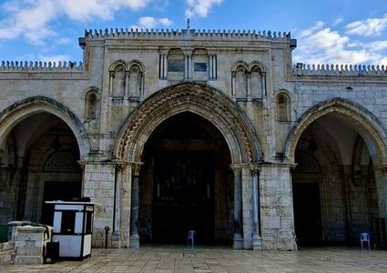 الاحتلال يواصل إغلاق المسجد الأقصى لليوم الـ17