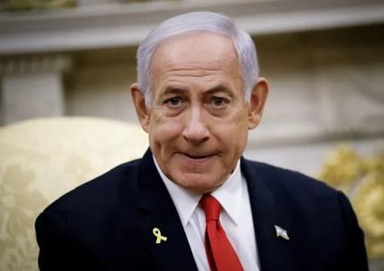 نتنياهو يؤكد اغتيال علي لاريجاني ويتوعد بمزيد من "المفاجآت"