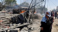 شهيدان وعشر إصابات جراء قصف مركبة في مواصي خان يونس