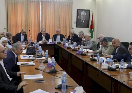 اللجنة التحضيرية للمجلس الوطني تقر مشروع قانون تنظيم الأحزاب السياسية