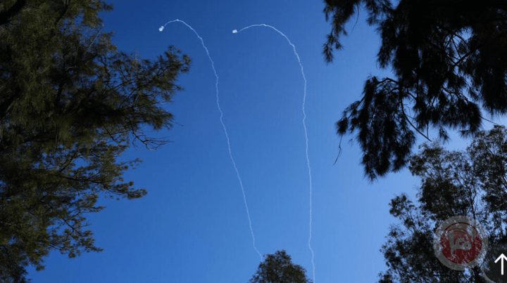 قصف متبادل: صواريخ تطال اسرائيل واهداف أمريكية في الخليج