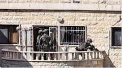 الاحتلال يحول منزلا إلى ثكنة عسكرية في كفر قدوم شرق قلقيلية