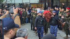 تشييع جثامين الشهيدات الثلاث في جنازة عسكرية مهيبة في الخليل