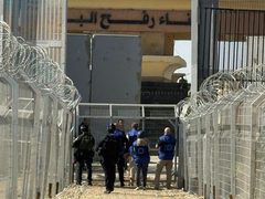 الاحتلال يعيد فتح معبر رفح بعد إغلاق دام 19 يوماً