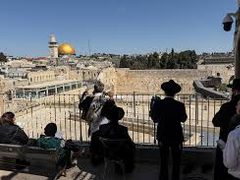 محافظة القدس: منع صلاة عيد الفطر في الأقصى تصعيد خطير وانتهاك لحرية العبادة