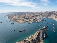 بينها بريطانيا وفرنسا ... 6 دول تعلن استعدادها تأمين مضيق هرمز