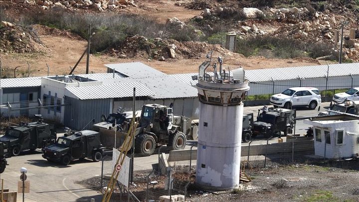 عشية عيد الفطر .. الاحتلال يُغيّب آلاف الأسرى الفلسطينيين والعرب في سجونه