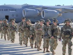 مسؤول: ترامب يرفض نشر  اي قوة عسكرية على الاراضي الايرانية