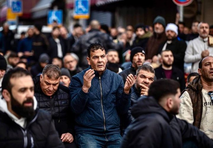 الاحتلال يمنع صلاة العيد في "الأقصى" والمصلون يؤدونها في محيطه وسط تضييق واعتداءات