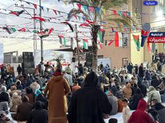 أداء صلاة العيد في الساحات وبين أنقاض المساجد التي دمرها الاحتلال في قطاع غزة