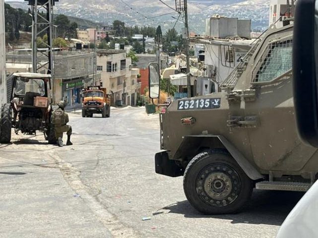 الاحتلال يداهم مسجدا في بلدة عجة جنوب جنين