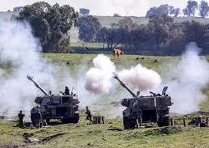 إسرائيل تعلن قصف مواقعا جنوبي سوريا