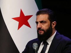 الشرع يؤكد العمل على إبعاد بلاده عن النزاع في الشرق الأوسط