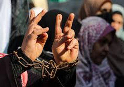 نادي الأسير: 39 أما يواصل الاحتلال الإسرائيلي اعتقالهنّ في سجونه