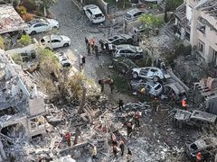 للمرة الرابعة: صواريخ انشطارية تضرب تل أبيب والوسط توقع إصابات